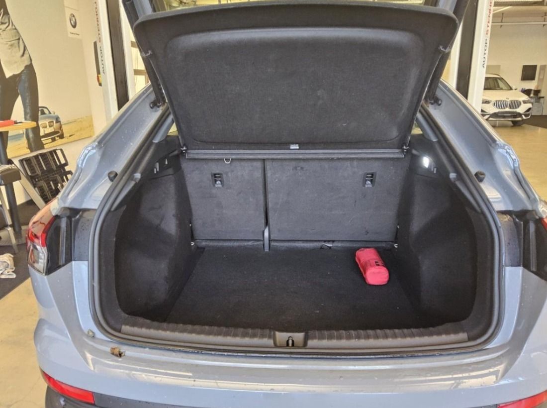 Fahrzeugabbildung Audi Q4 50 e-tron quattro Sportback HEAD-UP KAMERA 19