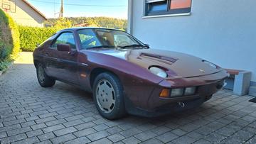 1983 Porsche 928 照片 1