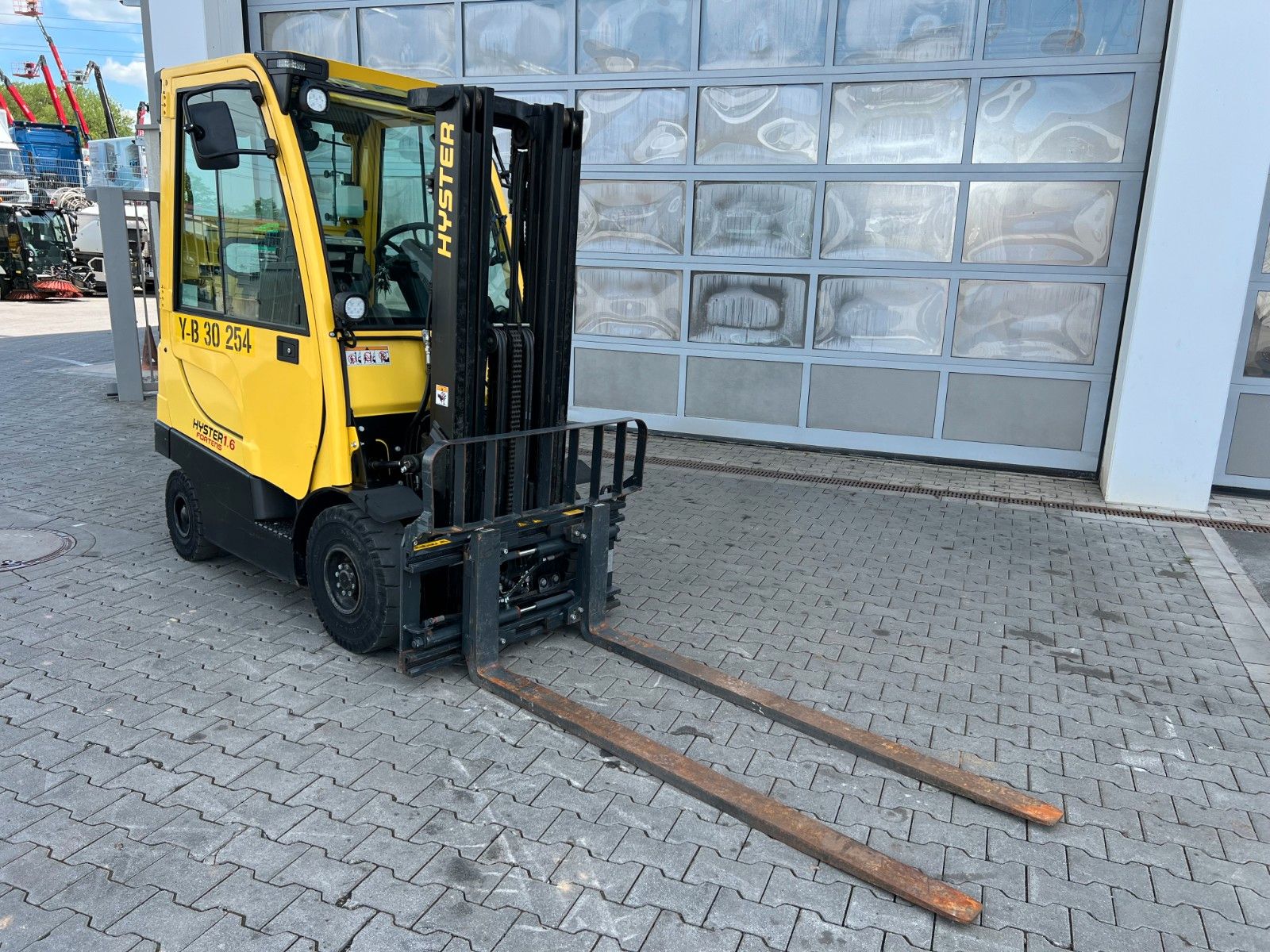 Fahrzeugabbildung Hyster H1.6 FT / Verstellgerät / HH: 4.45m / nur 812h
