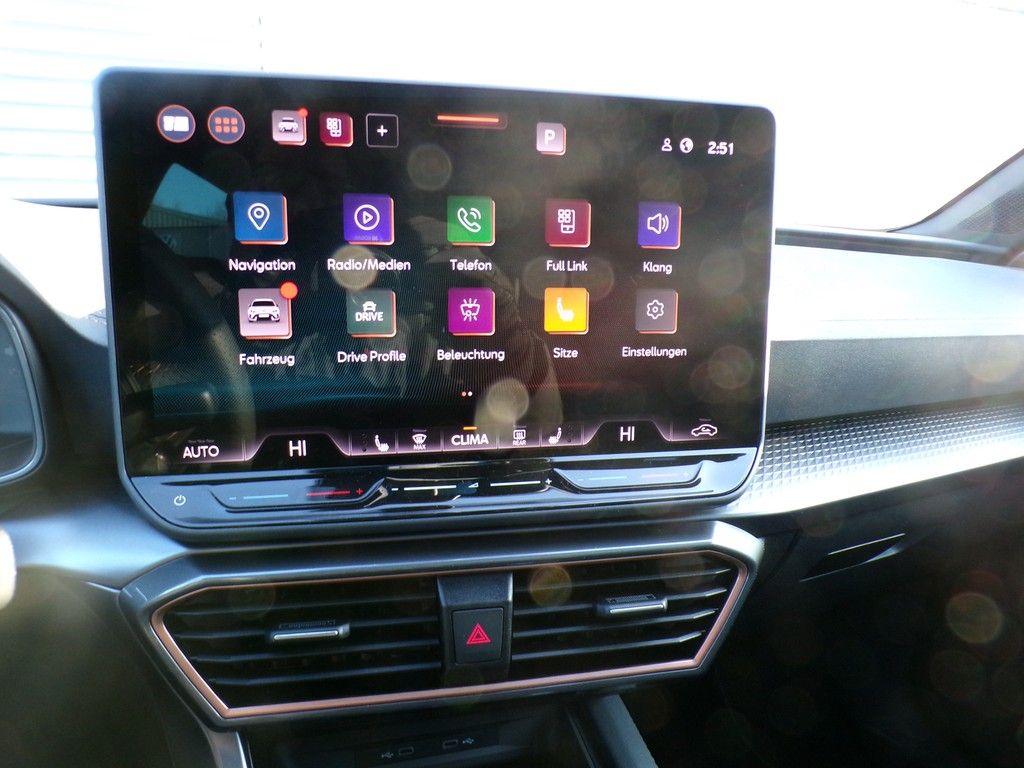 Fahrzeugabbildung CUPRA Leon Sportstourer 2.0 TSI 4Drive DSG