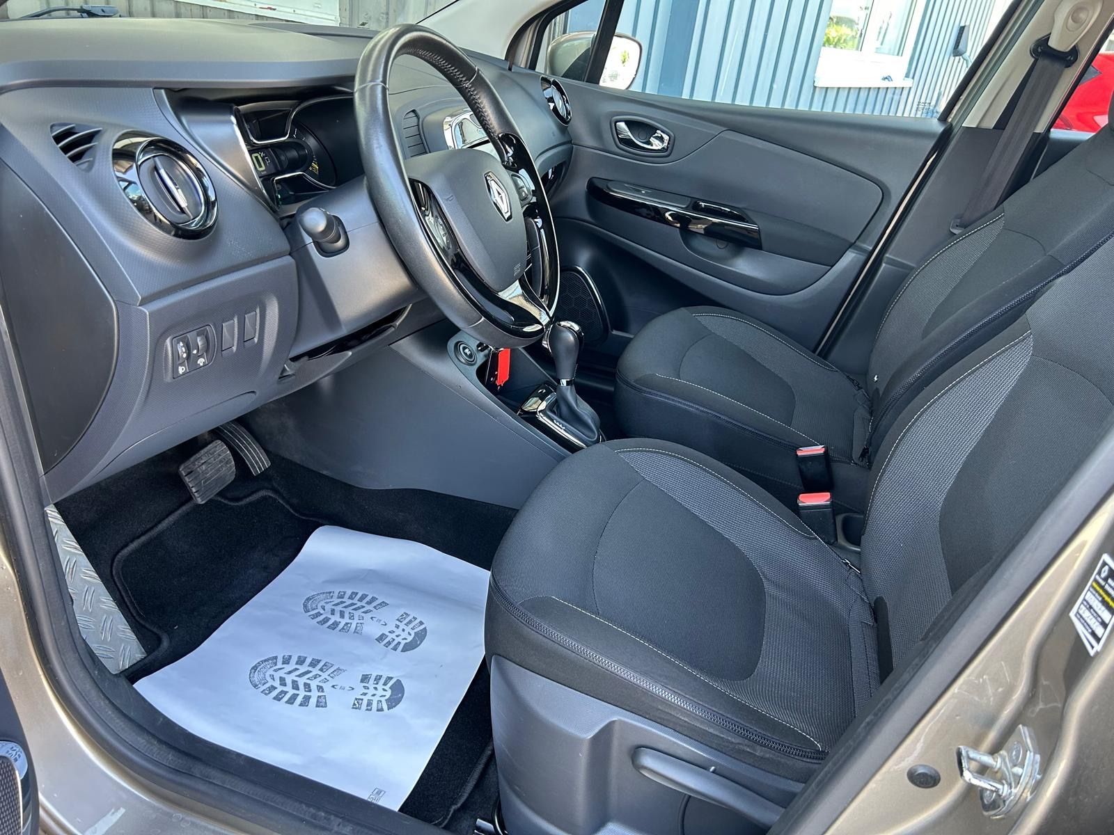 Fahrzeugabbildung Renault Captur Luxe°Automatik°Navi°