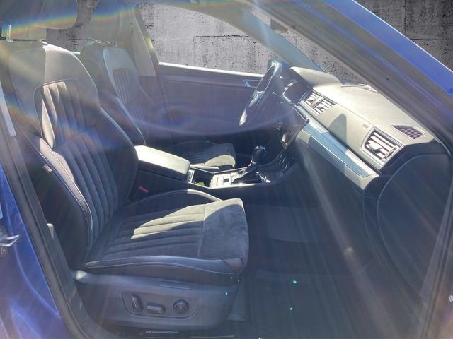 Skoda Superb Combi 2.0 TDI Style 4x4 DSG AHK Pano Navi foto 9