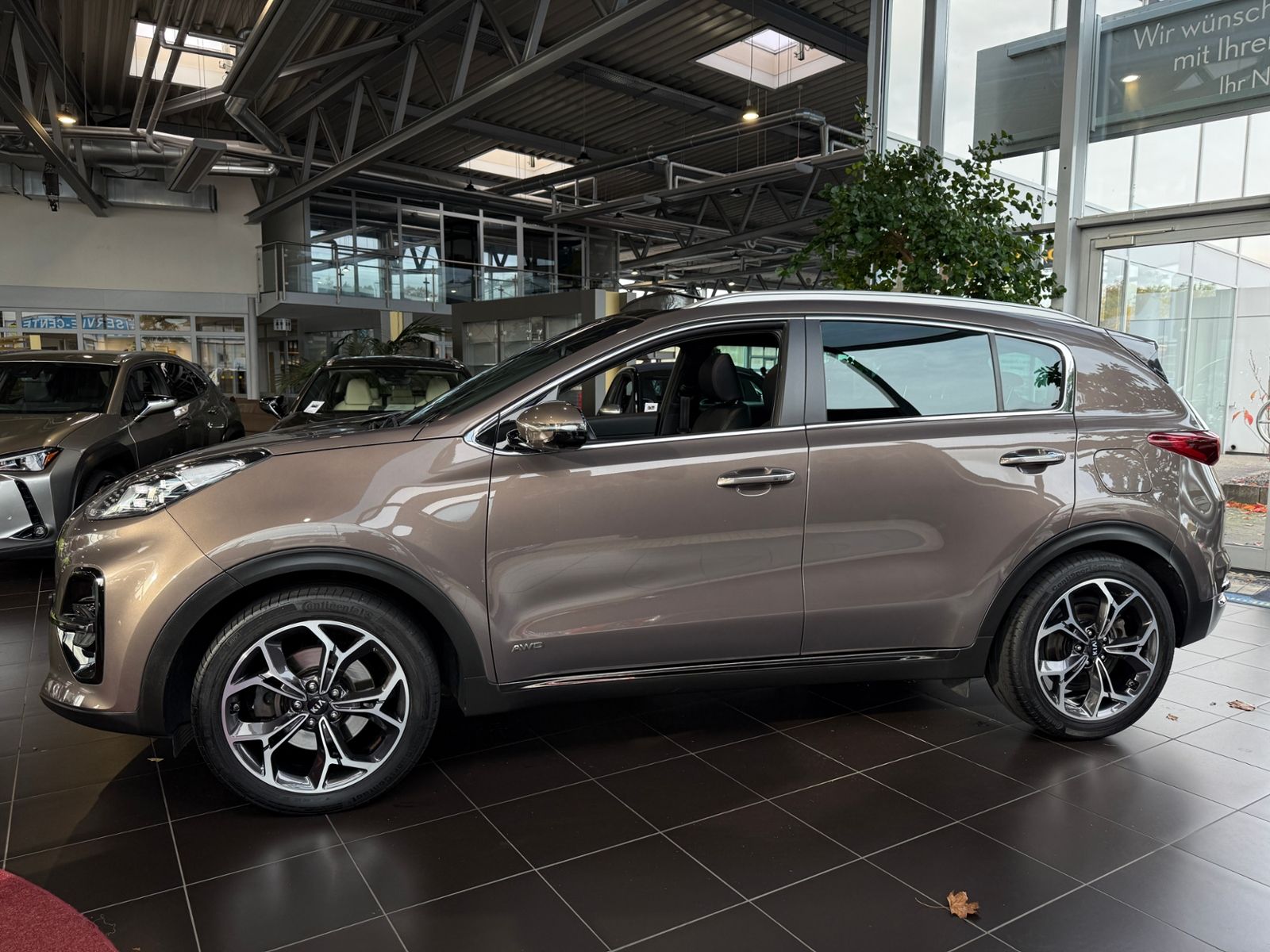 Fahrzeugabbildung Kia Sportage GT-Line AWD PANO AHK ACC