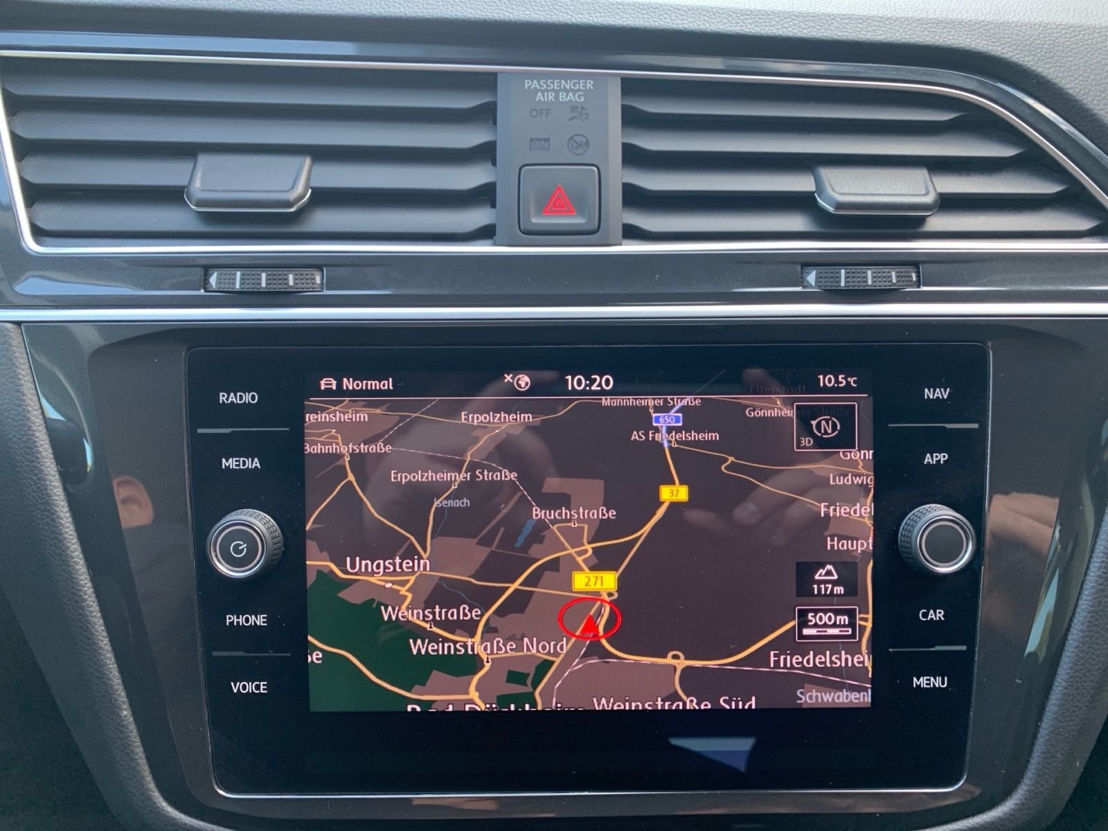 Fahrzeugabbildung Volkswagen Tiguan 1.5 TSI 7-DSG Highline OPF Navi AHK