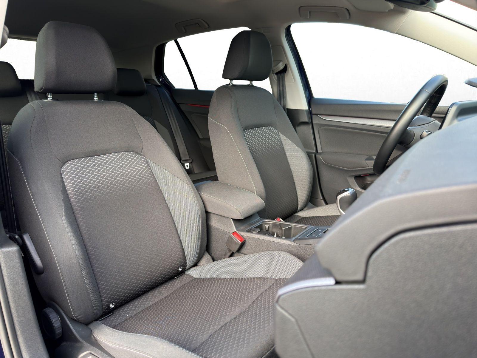 Volkswagen Golf VIII 1.5 TSI ACTIVE*IQ.LIGHT*PANO*KAMERA*PD, миниатюра 4
