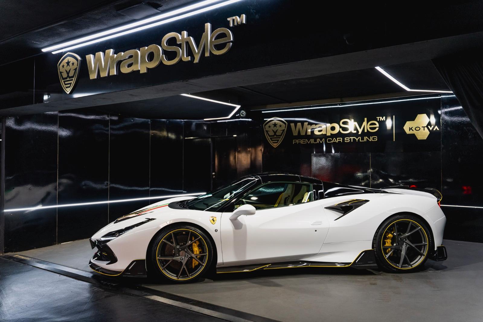 Ferrari F8 Spider MANSORY CARBON SOFTKIT