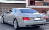 Bentley Continental Flying Spur - Bentley Continental Flying Spur mit Schiebedach