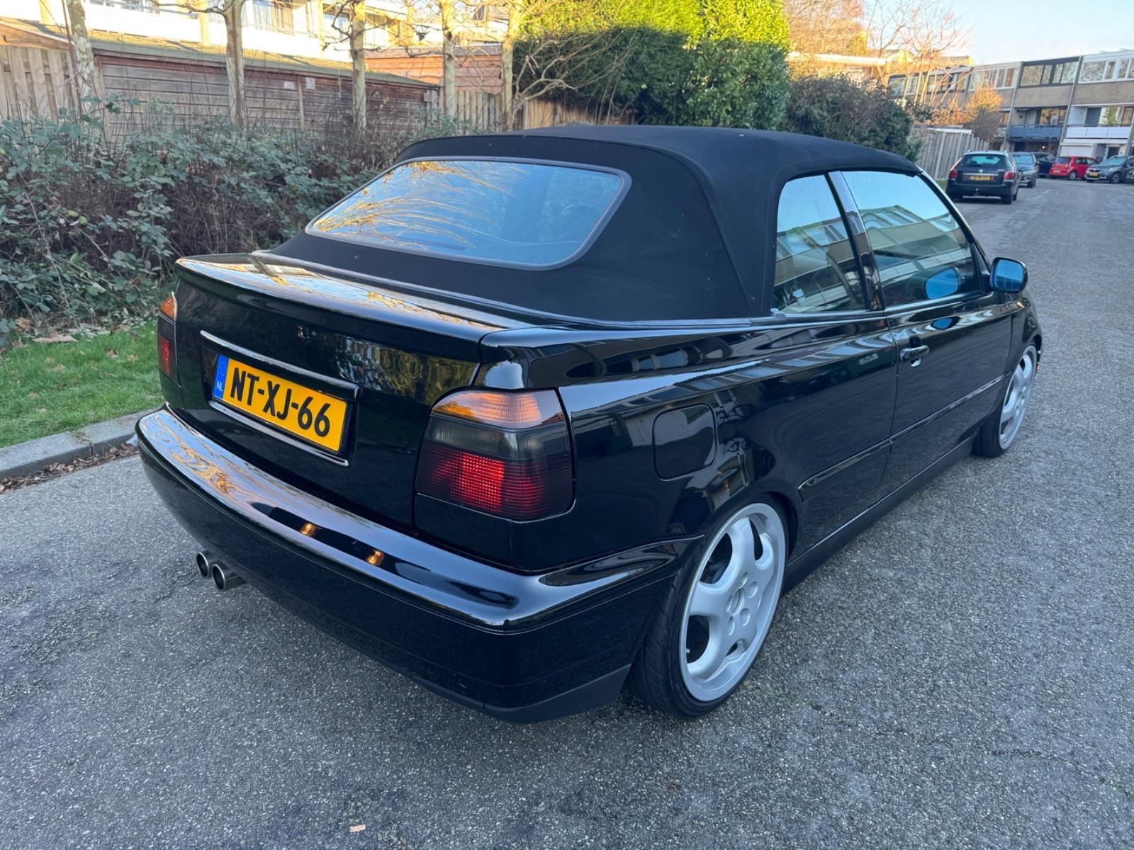 VOLKSWAGEN GOLF - VR5 CABRIOLET - 2.3 170 CV - BVM - VOLANT EN CUIR