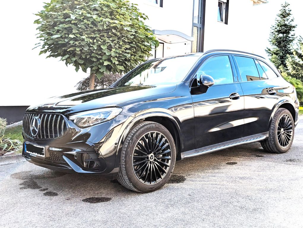 Image of Mercedes-Benz GLC 300