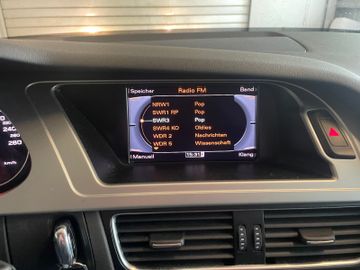 Bild 17 Audi A4 2.0 TFSI 155kW quattro Attraction nur Export