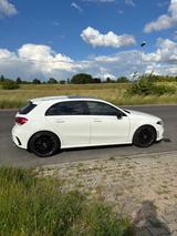 Mercedes-Benz 4Matic*AMG Line* 360*Pano*Distronic*Multibeam - Mercedes-Benz A 250 Gebrauchtwagen in Berlin