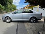 Volkswagen Jetta 1.6 FSI Comfortline Tüv Neu - Volkswagen Jetta: 6.1