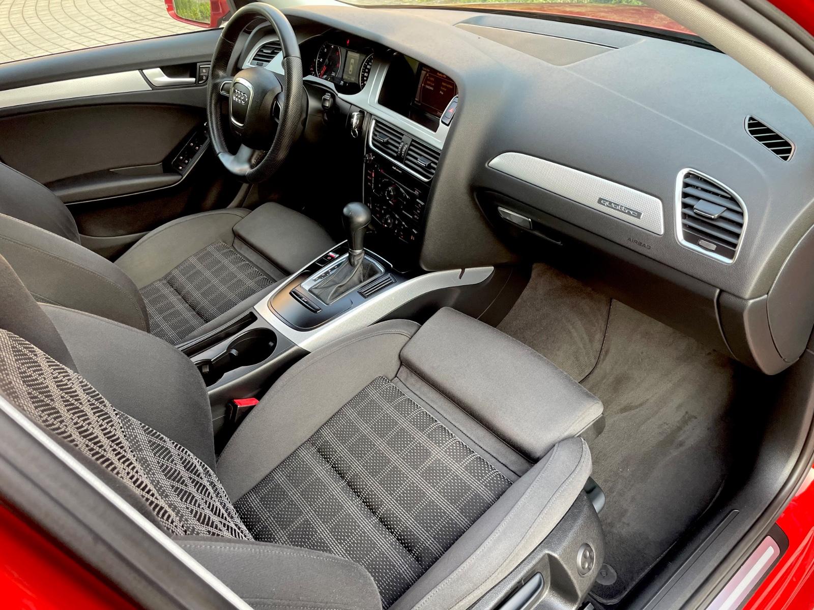 Audi A4 3.0 TDI quattro Ambition | 239 ch | BVA | Siège conducteur électrique | Sièges chauffants | Bi-xénon | Attelage amovible | 1re main