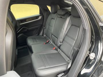 Porsche Cayenne - 11