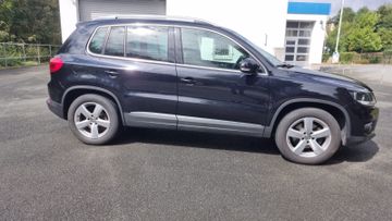 Volkswagen Tiguan - 8