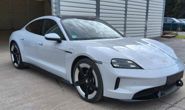 Porsche Taycan 4S SportDesign/Beifahrer/Pano/HD-Matrix imagem 2