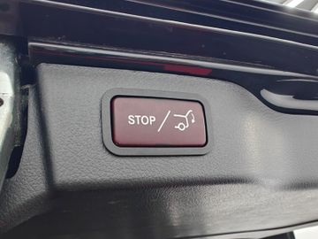 Mercedes V 220 - 8
