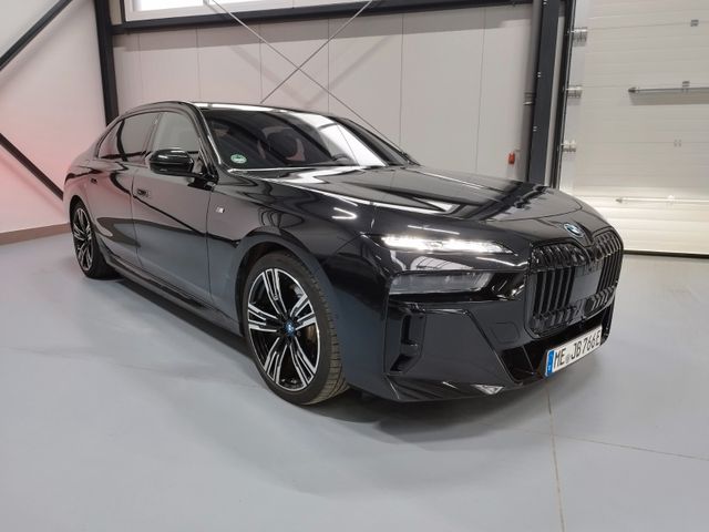 BMW i7 xDrive 60 MSport Pro Innovationsp. Fond-Enter