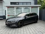 Volkswagen Passat Variant 2.0TDI Highline 4M/ACC/Pano/DSG - Volkswagen Passat Variant in Mannheim