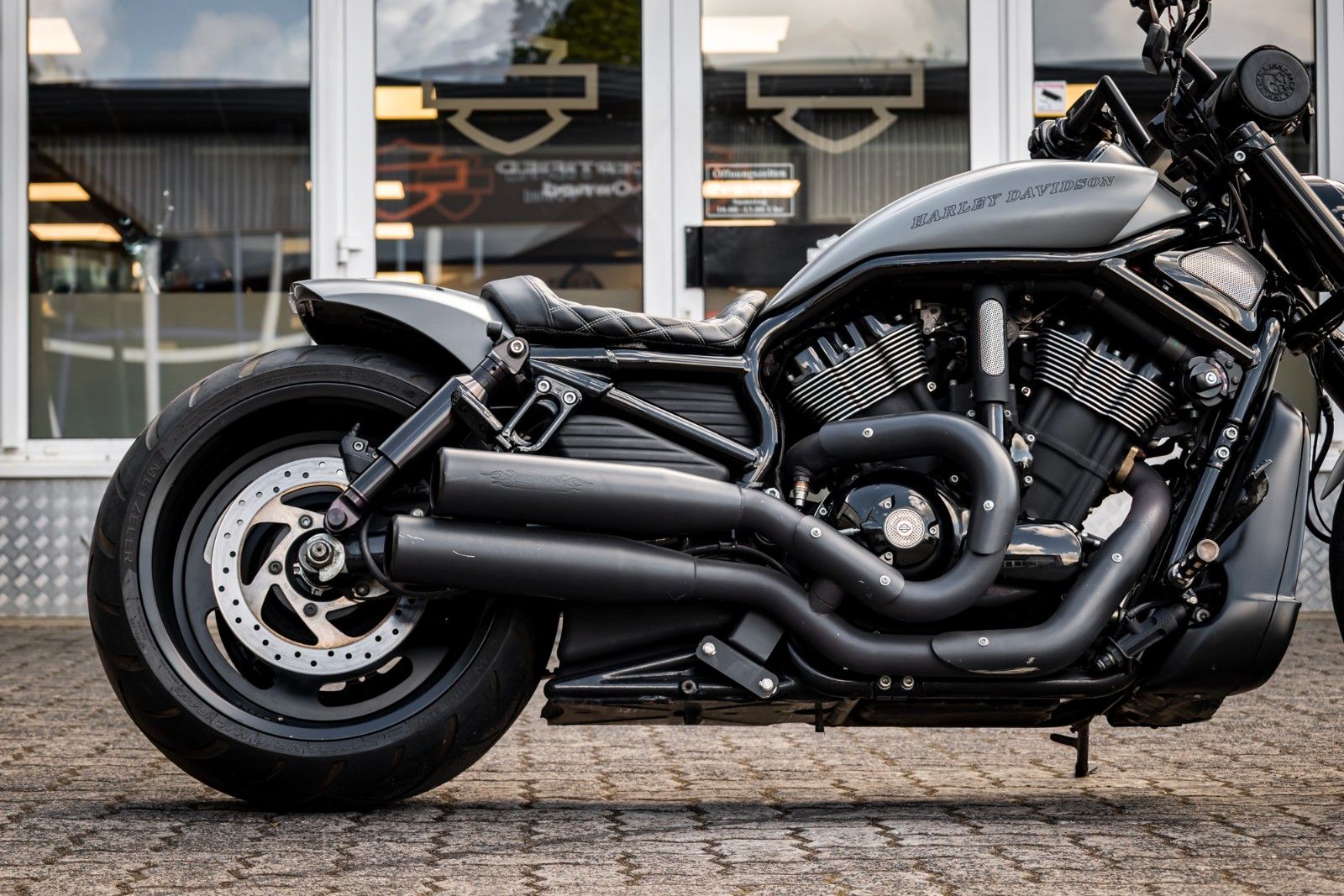 Fahrzeugabbildung Harley-Davidson VRSCDX Night Rod Special - Remus - Mini Ape
