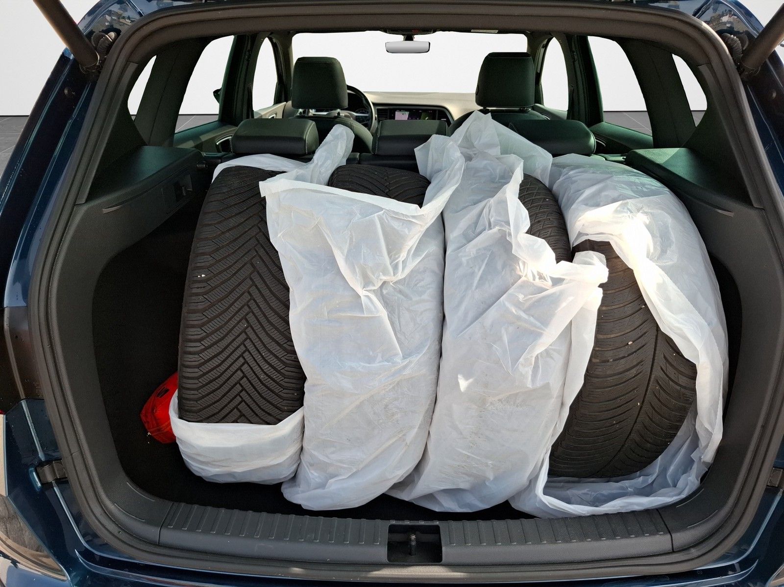 SEAT Ateca 1.5 TSI ACT Xperience KLIMA / AHK / NAVI / - Image 16