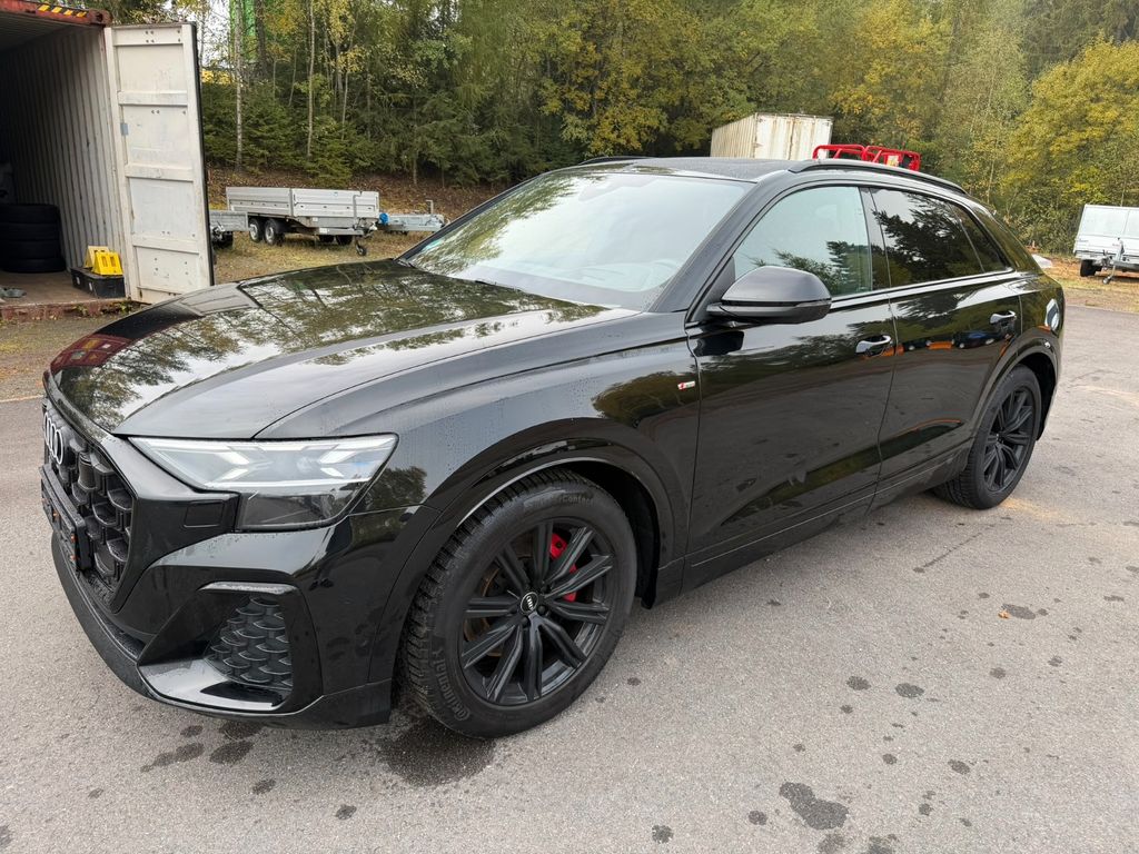 Image of Audi Q8