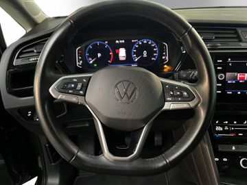 Bild 12 VW Touran 2.0 TDI Highline +NAVI+LED+ACC