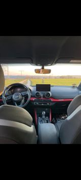 Audi Q2 30 TDI S tronic design design - Audi Q2 von privat