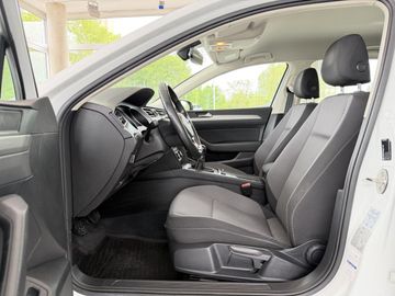 Volkswagen Passat Variant - 9