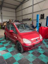 Mercedes-Benz 200 - Mercedes-Benz 200: Kleinwagen