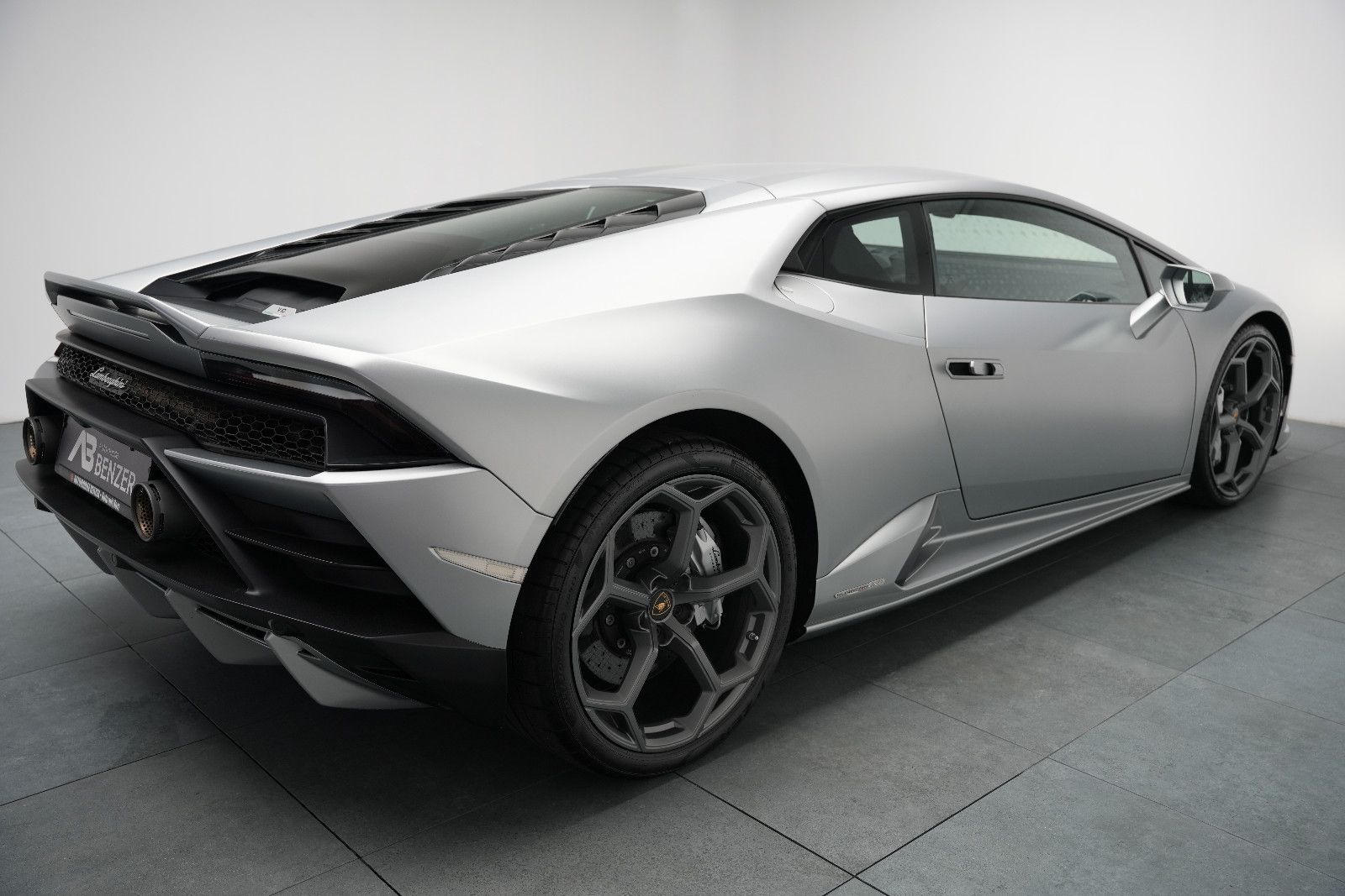 Fahrzeugabbildung Lamborghini Huracán EVO V10 /LIFT/SENSONUM/KAMERA/ACC