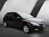 Kia CEE'D CVVT 1.6 - gebrauchte Kia cee'd / Ceed aus dem Jahr 2011