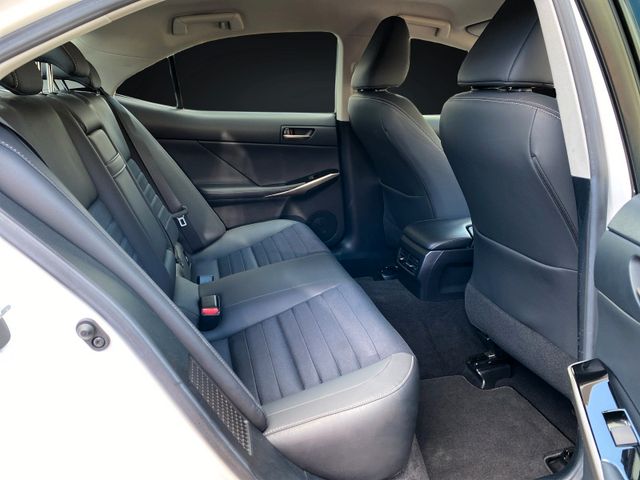 Lexus IS 300