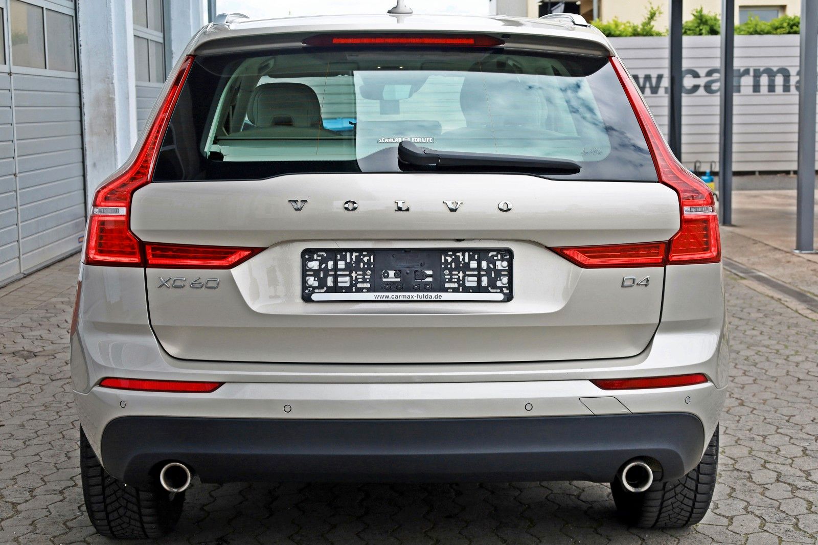 Fahrzeugabbildung Volvo XC60 Momentum Pro Leder,Navi,LED,SH,IntelliSafe