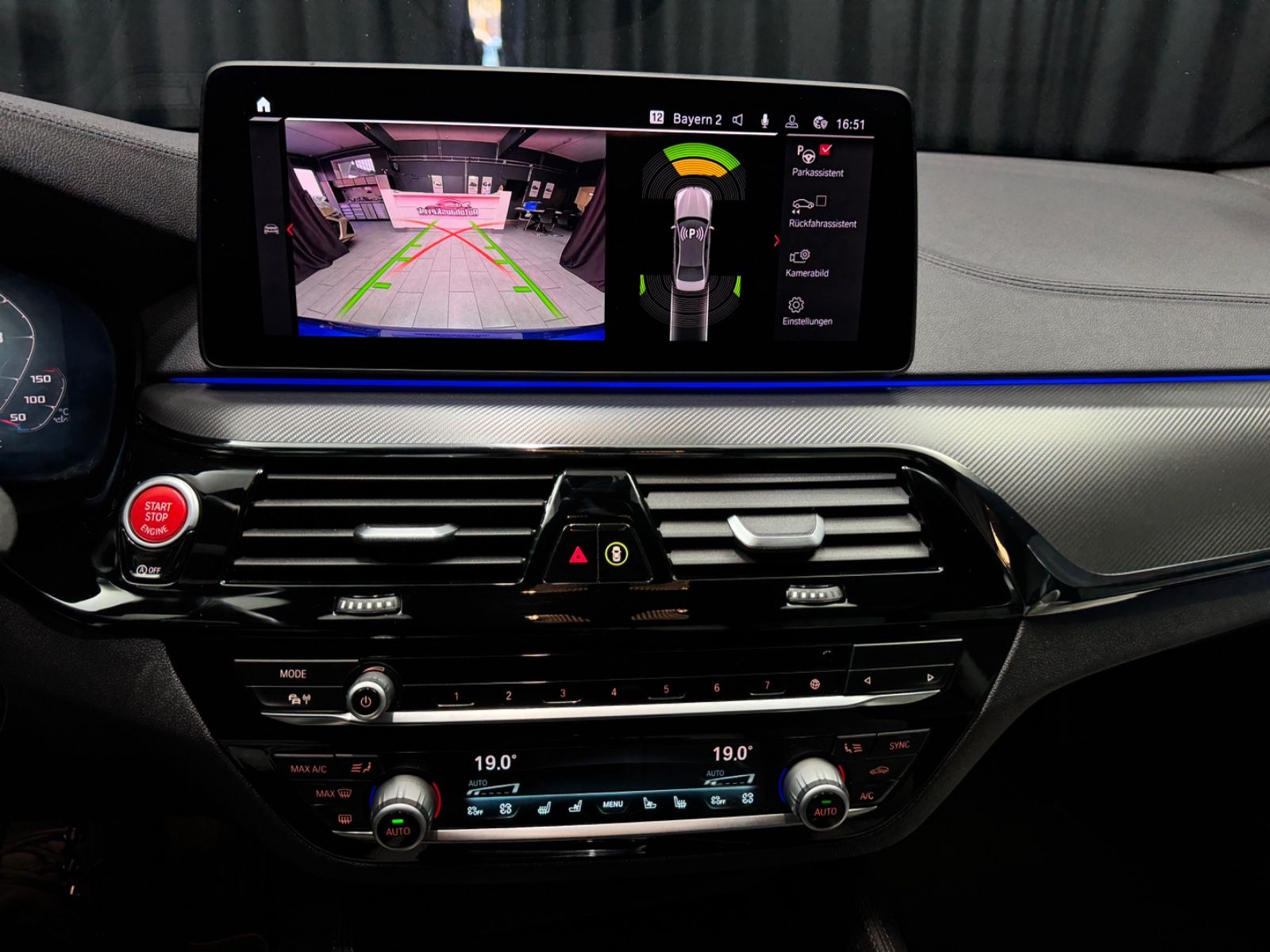 Fahrzeugabbildung BMW M5 Limousine Competition|KERAMIK|HEAD-UP|