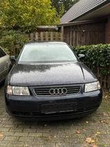 Audi A3 Baujahr 2000 - Audi A3 aus 2000 mit Diesel-Antrieb