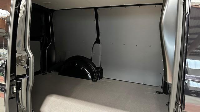 Volkswagen T6 Transporter T6.1 Kasten 2.0 TDI 6-Gang /AHK