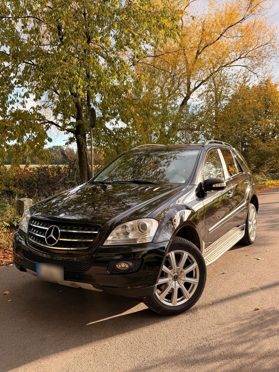 Mercedes-Benz ML 320