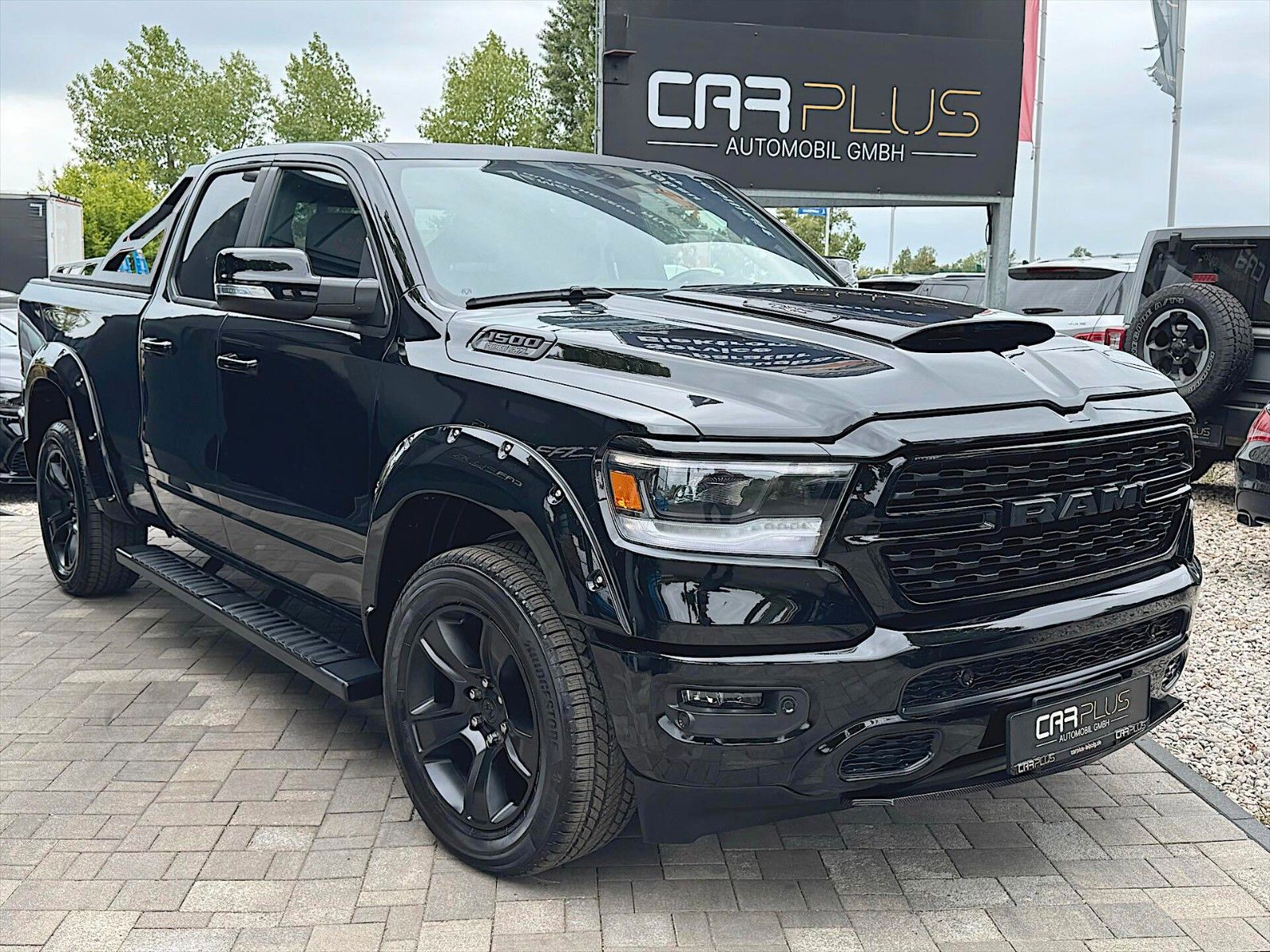 Fahrzeugabbildung Dodge RAM 5.7 V8 HEMI SPORT NIGHT Offroad 4x4 LED