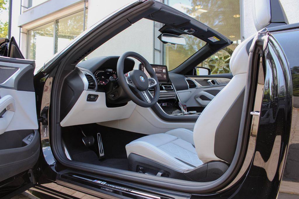 BMW M8 Competition xDrive Cabrio / LASER / M-DRIVERS BMW M8 Competition xDrive Cabrio / LASER / M-DRIVERS
