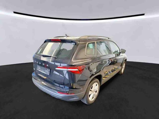 Skoda Karoq 2024 г. Чёрный, пробег 59400 км