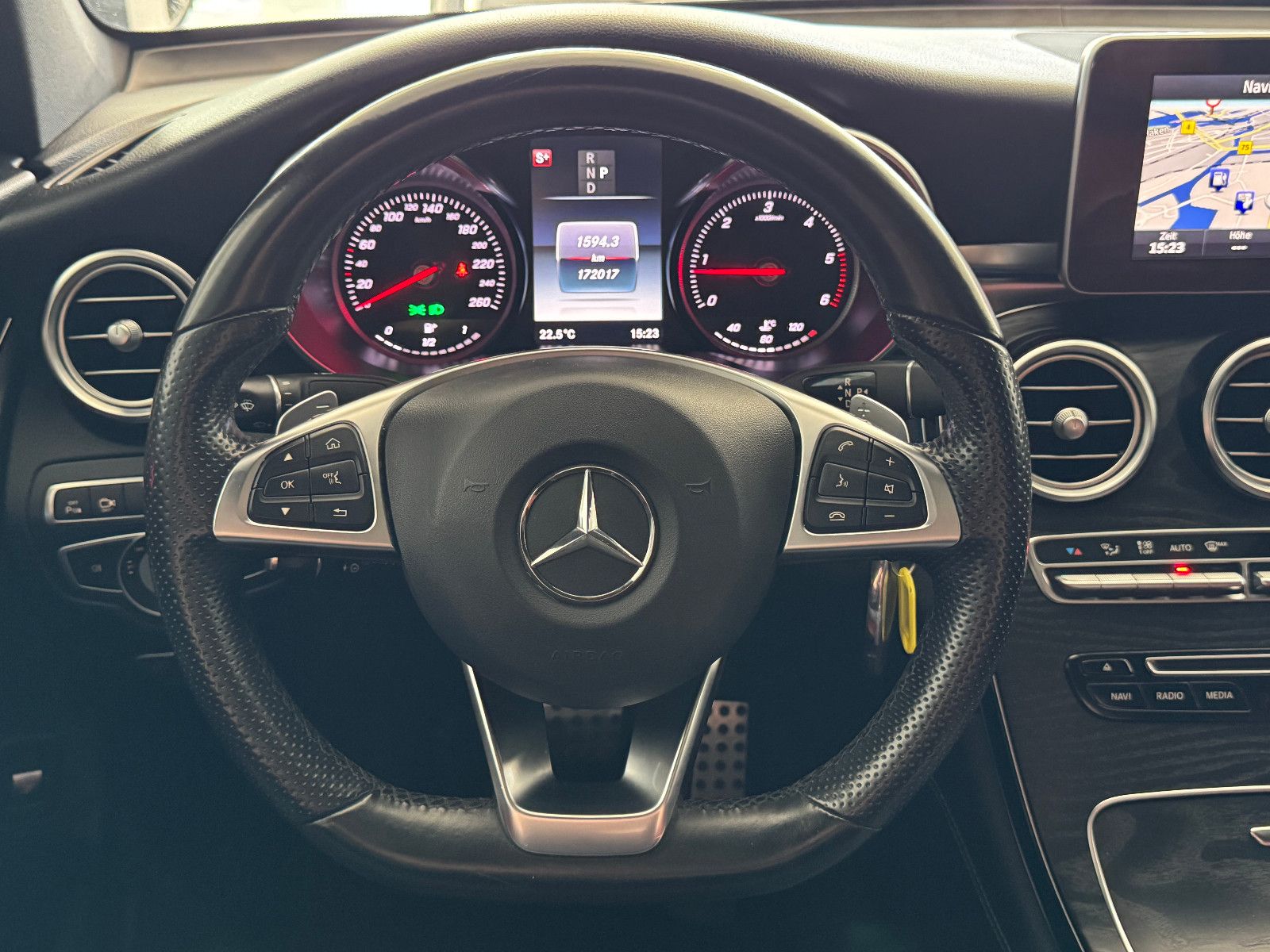 Fahrzeugabbildung Mercedes-Benz GLC 250 d COUPE 4M 9GT AMG LINE PLUS EDITION 1