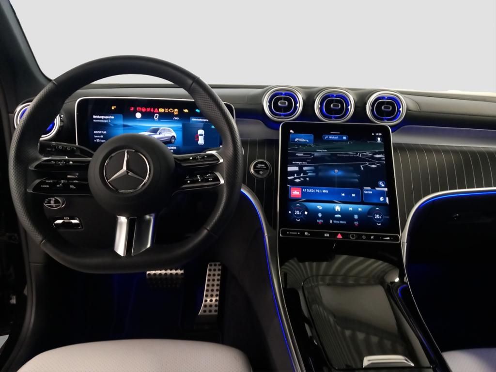 Fahrzeugabbildung Mercedes-Benz GLC 200 4M AMG*AHK*Pano-Dach*Distronic*360