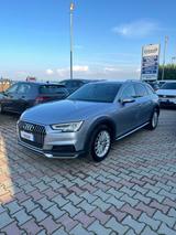 Audi A4 allroad 2.0 TDI 163 CV S tronic Business - silberne Audi A4 Allroad