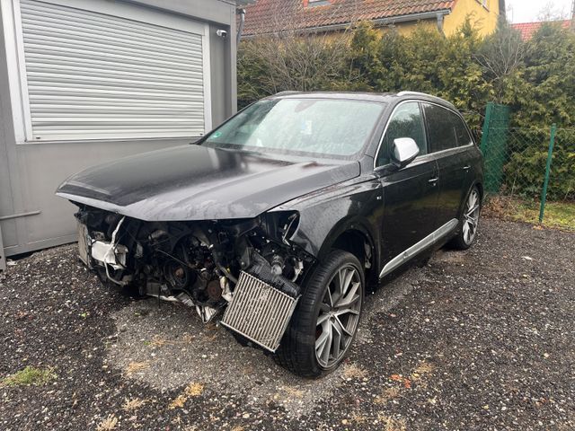 Audi SQ7 4.0 TDI Quattro/PANO/LEDER/SHZ/VIRTUAL/