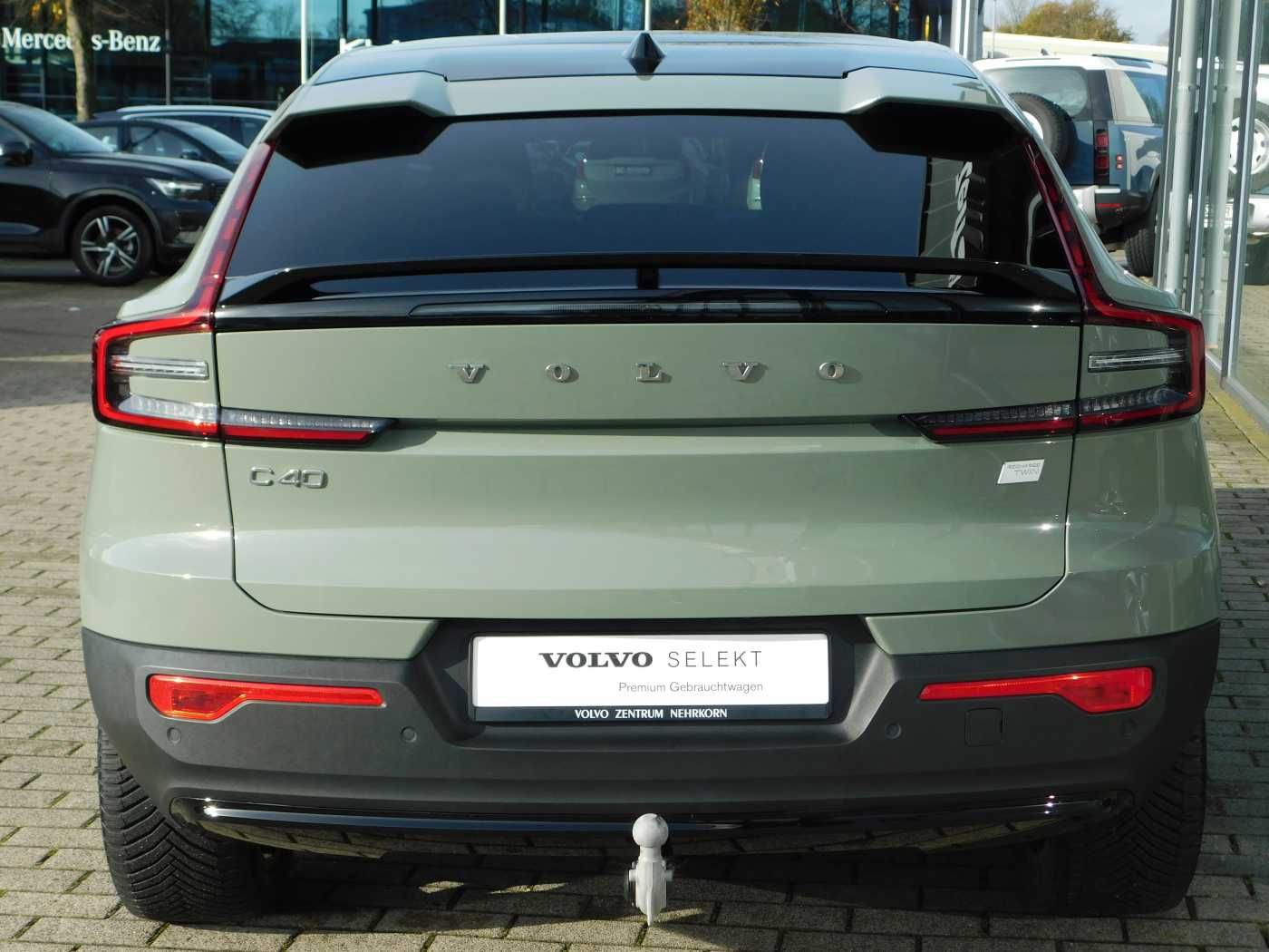 Fahrzeugabbildung Volvo C40 Recharge Twin Motor Ultimate AWD