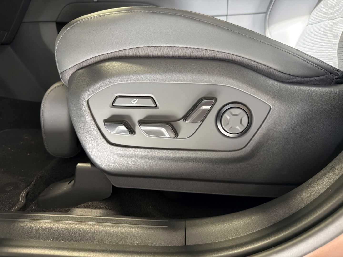 Hyundai Santa Fe – Bild 15