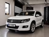 Volkswagen Tiguan R Line/Allrad/Automatik/Led/Panorama - Volkswagen Tiguan: Automatik