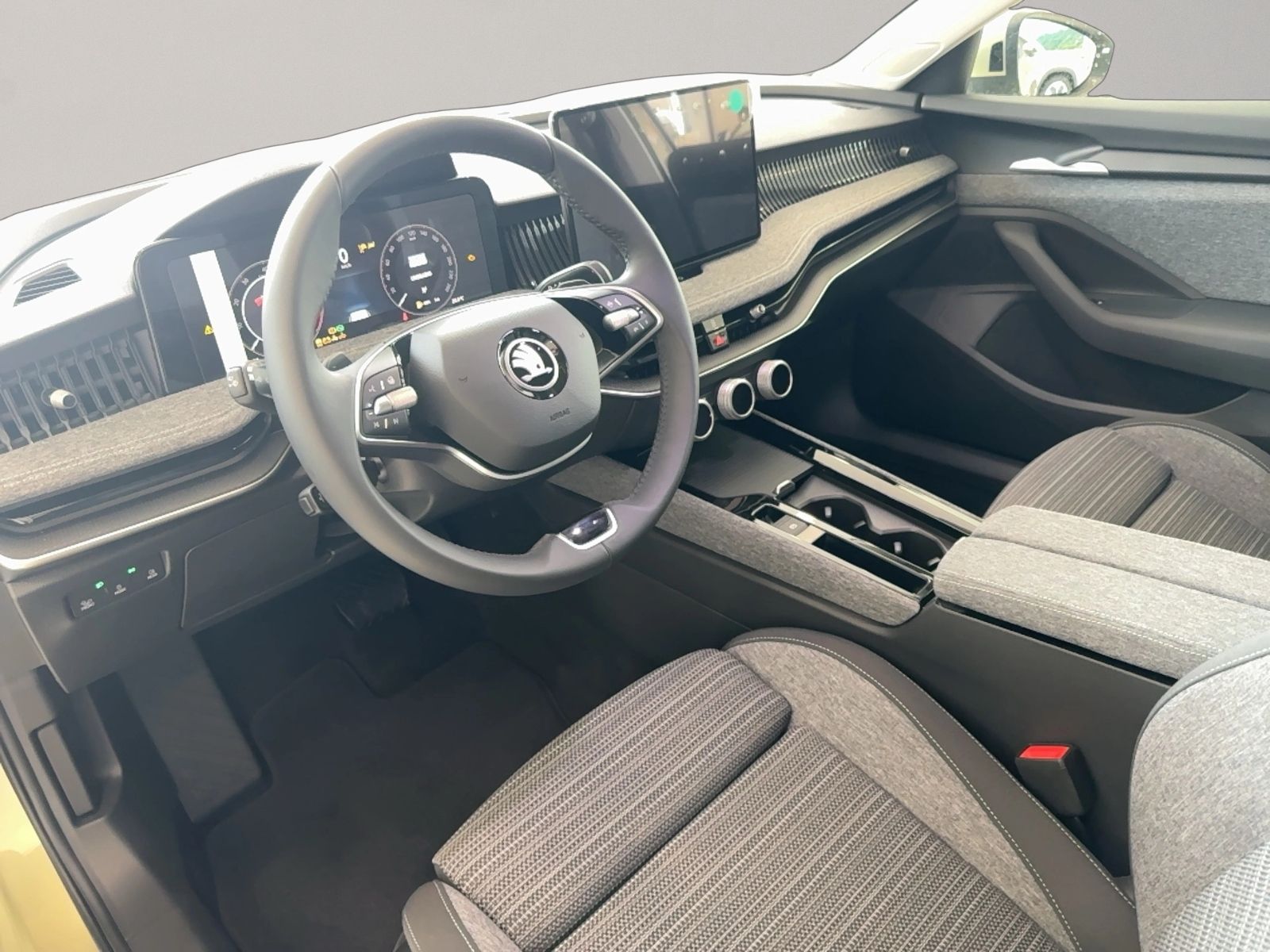 Superb Combi 2.0 TDI Selection, AHK, Matrix LED,