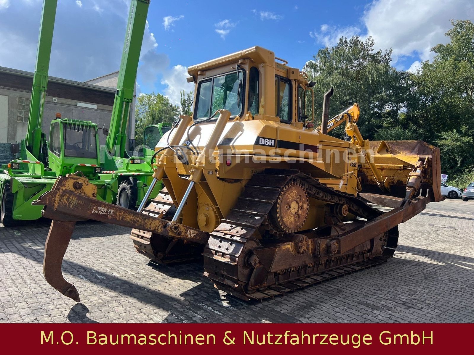 Fahrzeugabbildung CAT D6 H  / 4. Wegeplanierschild /Ripper /